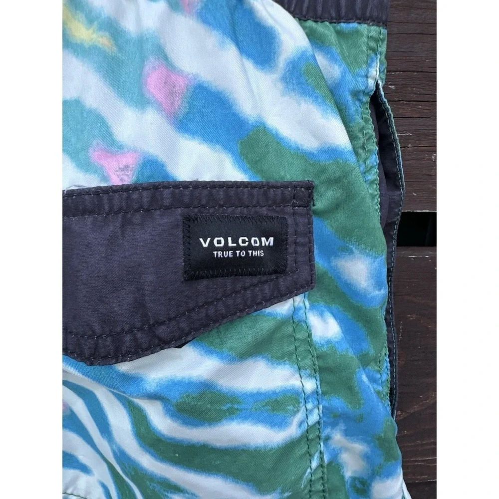 Volcom Beach Bunch Trunks Rad Style‎ Tie Dye Printed Board Shorts Pool Swim XL
